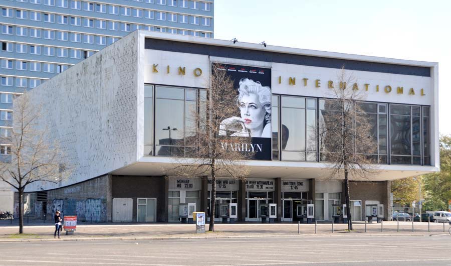 Kino International i Berlin / DDR arkitektur / Oplevelser i Berlin