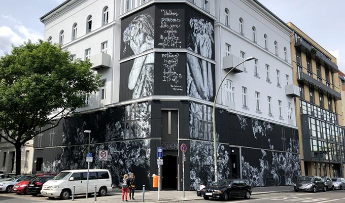 Indgang til Urban Nation Museum for Urban Contemporary Art - Oplevelser i Berlin
